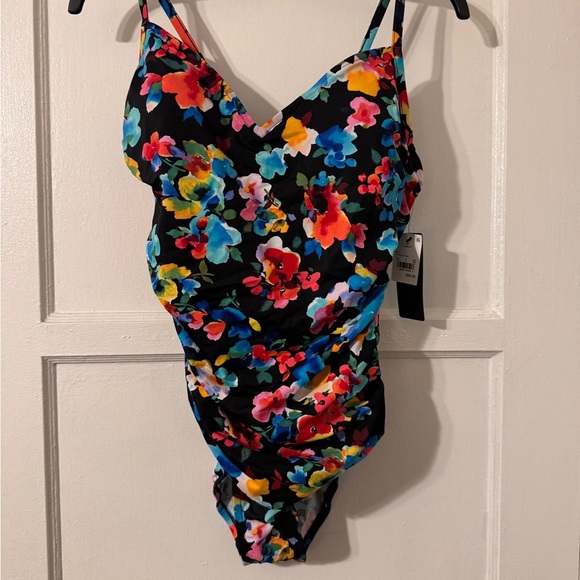 Target One Piece Swimsuit large - Picture 1 of 5